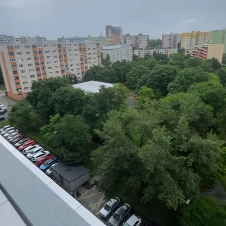 Апартаменты Cozy Near Center With Easy Transport Access *