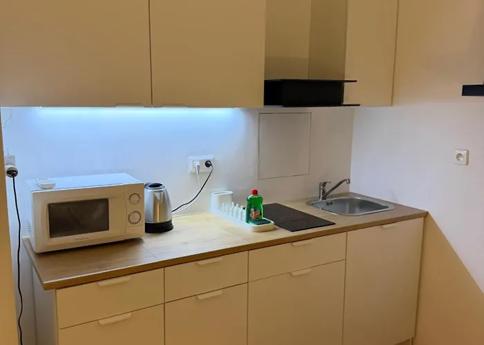 Apartmán Cozy Near Center With Easy Transport Access Bratislava